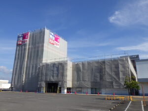 洋服の青山リニューアル